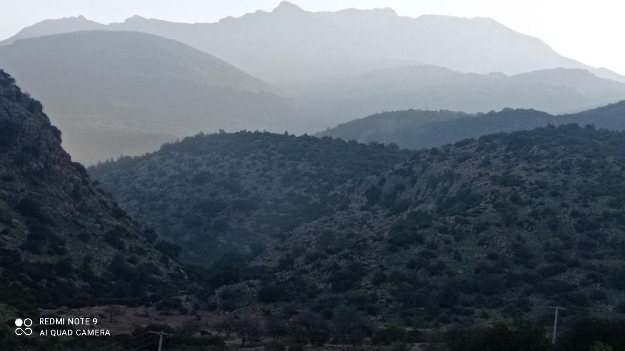 Maison D'Hotes Ait Bou Izryane Timoulilt Buitenkant foto