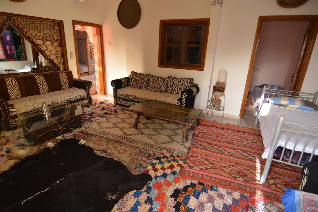 Maison D'Hotes Ait Bou Izryane Timoulilt Buitenkant foto