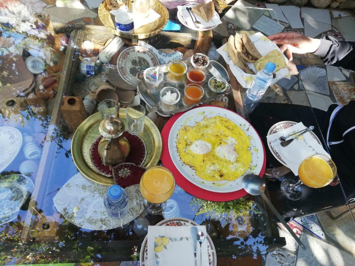 Maison D'Hotes Ait Bou Izryane Timoulilt Buitenkant foto