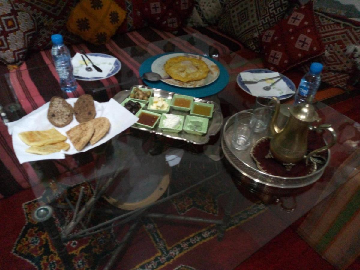 Maison D'Hotes Ait Bou Izryane Timoulilt Buitenkant foto